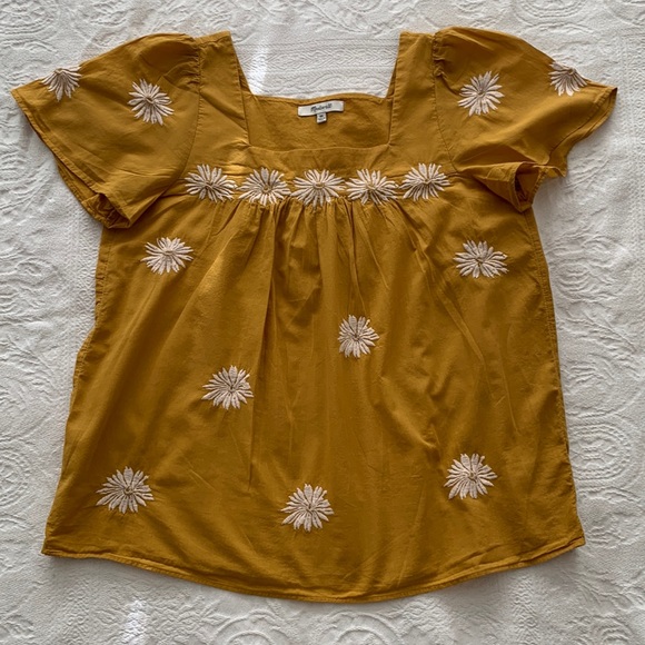 Madewell Floral embroidered Butterfly top - Picture 3 of 5